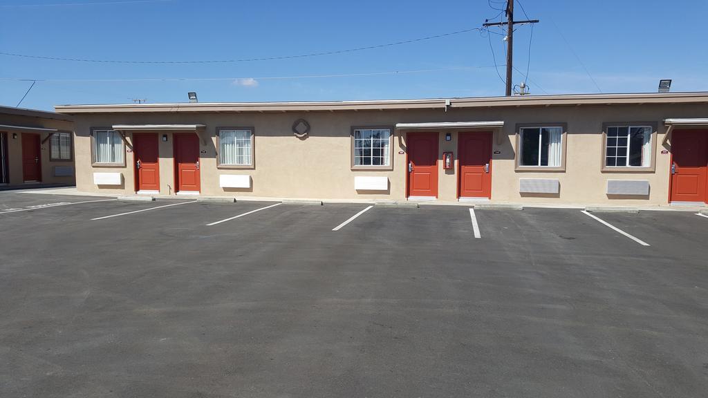 Motel 6 Maple/Main Hesperia Exterior foto